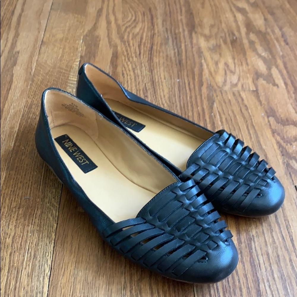 NINE WEST Black Leather Flats Size 6.5